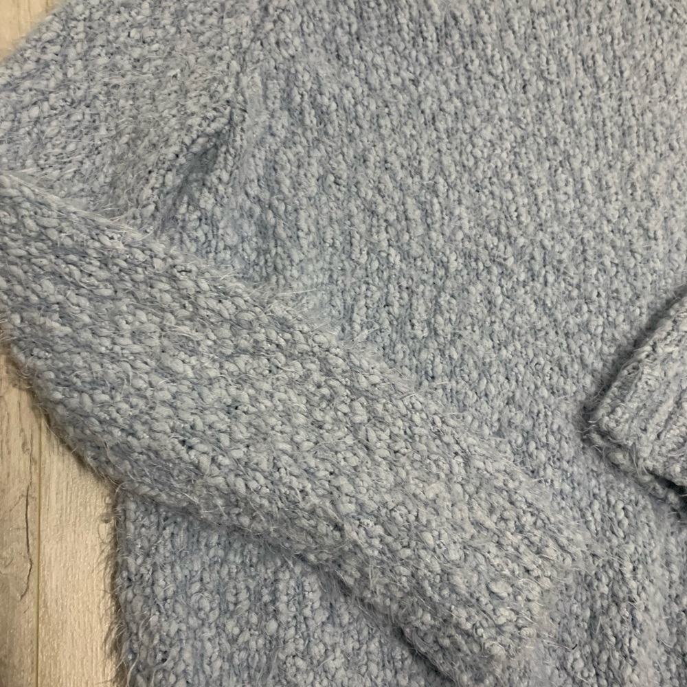 Blue sweater - Picture 2 of 2